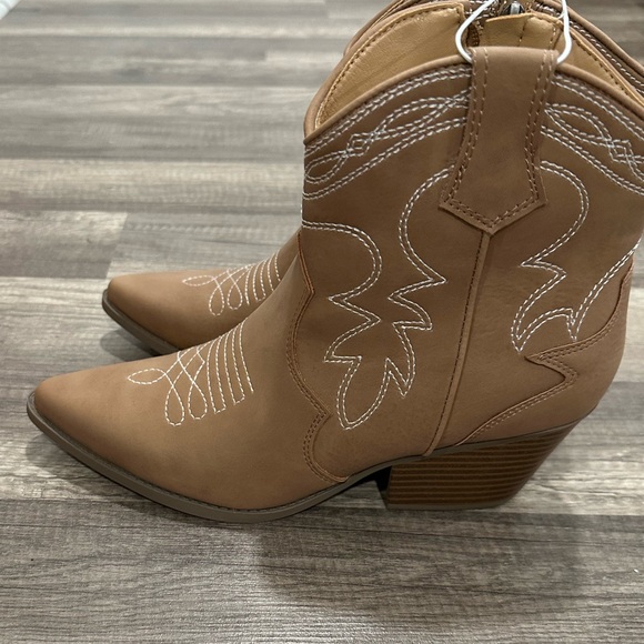 Indigo Rd. Womens Stacked Heel Cowboy Boots - Picture 3 of 5